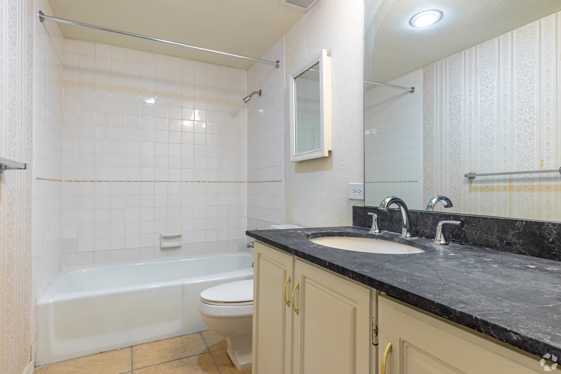 Park Tower Apartments bathroom in Lubbock Texas