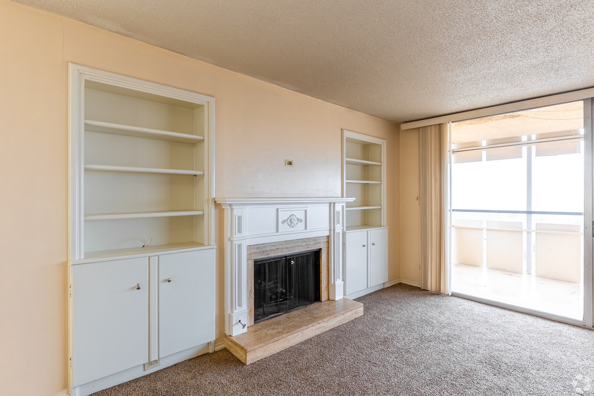 Park Tower Apartments living room in Lubbock Texas